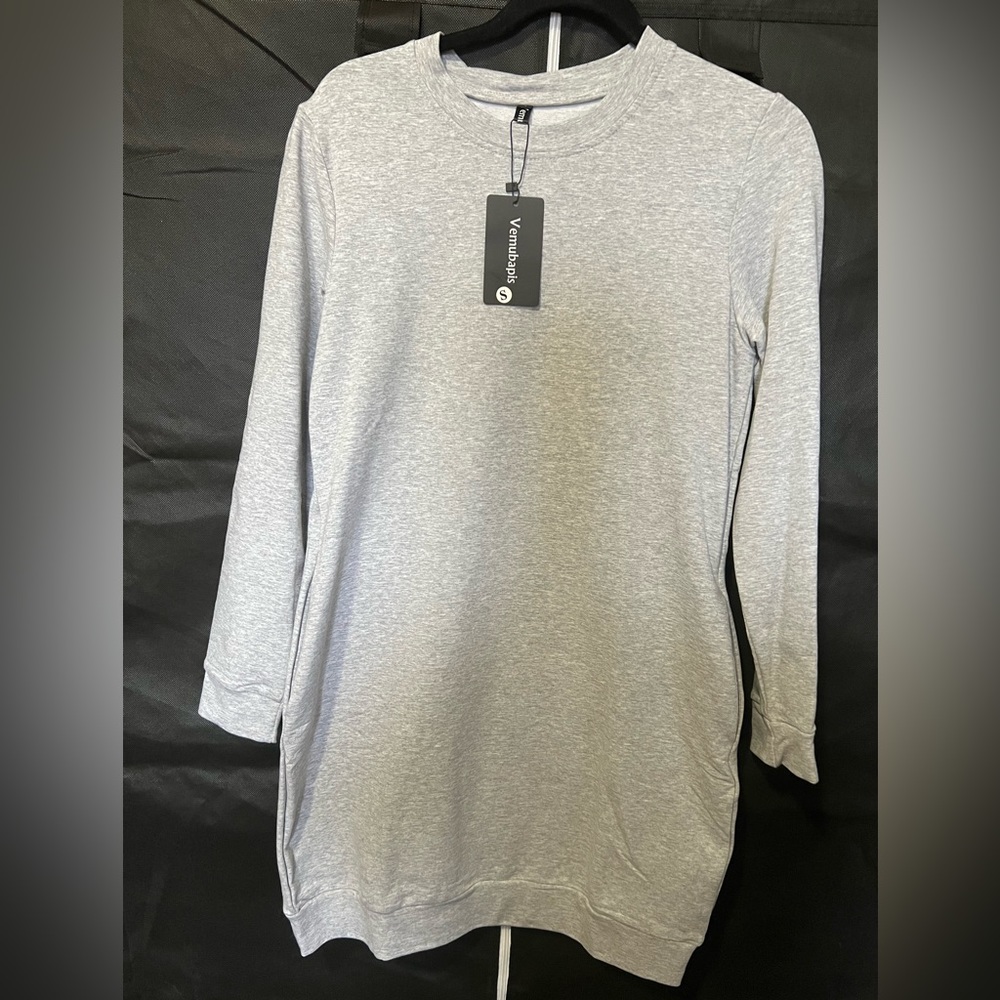 Size Small Vemubapis Grey Sweatshirt Dress. Brand New With Tags